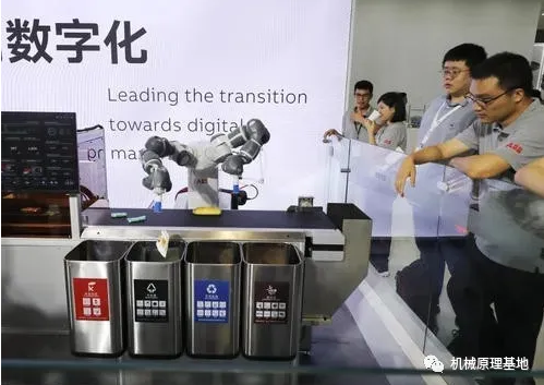 垃圾分揀，是時候請機(jī)器人出手了